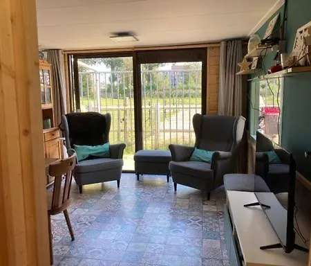 Aan De Dijk Casa de hóspedes Dordrecht