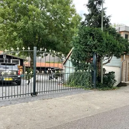 Casa de hóspedes Aan De Dijk Dordrecht