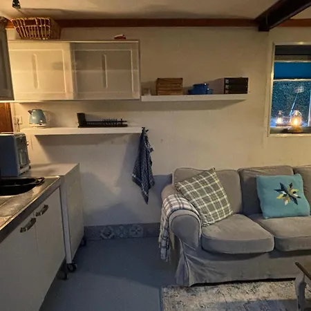 Konukevi Aan De Dijk Dordrecht