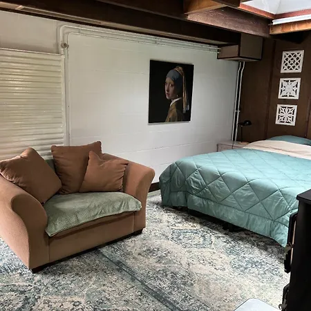 Aan De Dijk Konukevi *