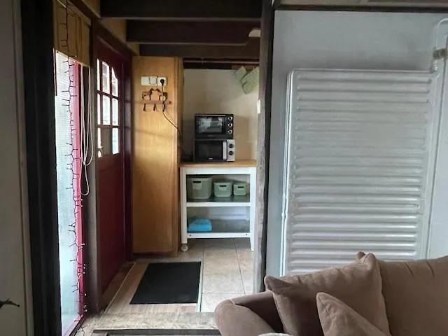 Aan De Dijk Pensión Dordrecht