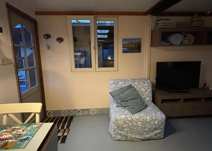 Aan De Dijk Dordrecht