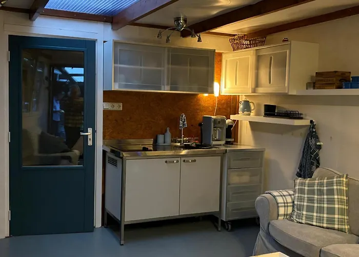 Aan De Dijk Casa de hóspedes